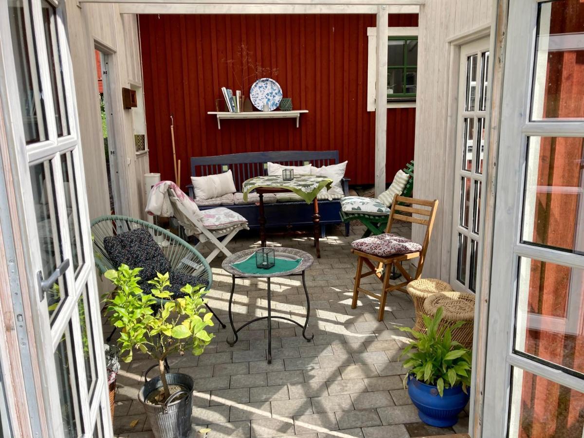 Bed and Breakfast Sjoebacken Gard Lerdala Экстерьер фото