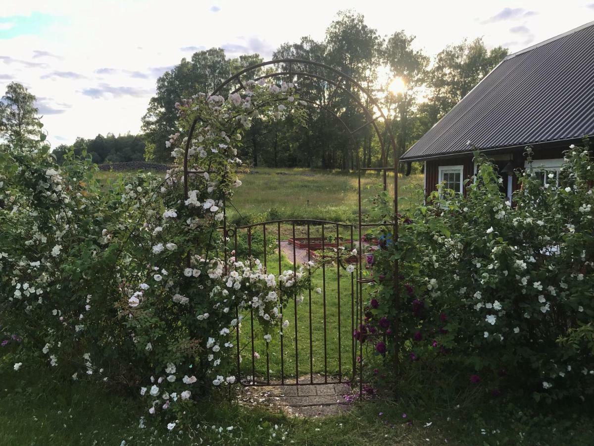 Bed and Breakfast Sjoebacken Gard Lerdala Экстерьер фото